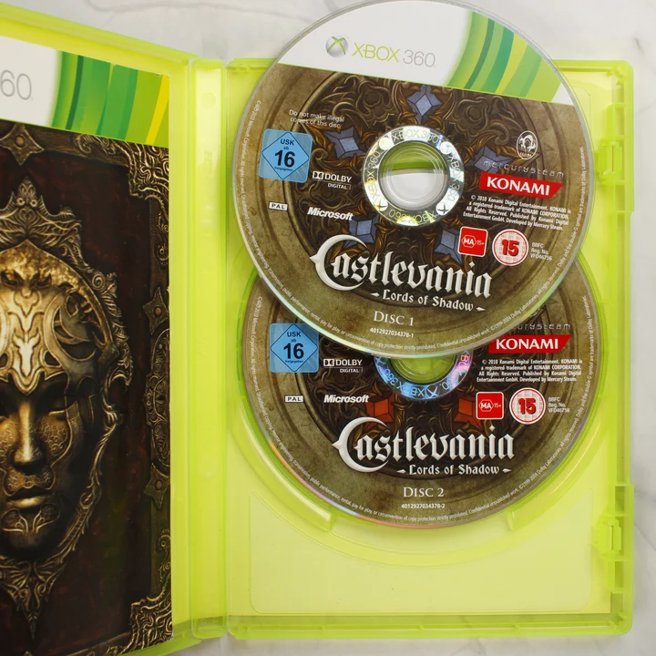 Castlevania Lords of Shadow Xbox 360 lemezek és kézikönyv Castlevania Lords of Shadow nyitott tok a két lemezzel és kézikönyvvel