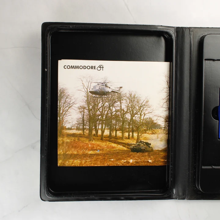 Combat Lynx használati útmutató füzet Commodore 64 logóval