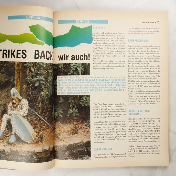 Nyitott ASM magazin a Chaos Strikes Back játék leírásával