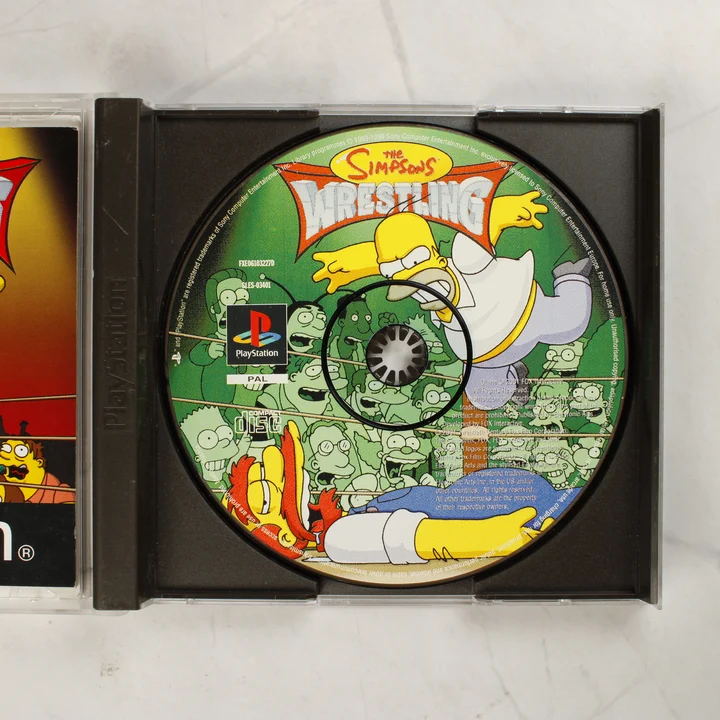 The Simpsons Wrestling PlayStation videójáték CD lemeze a tokban