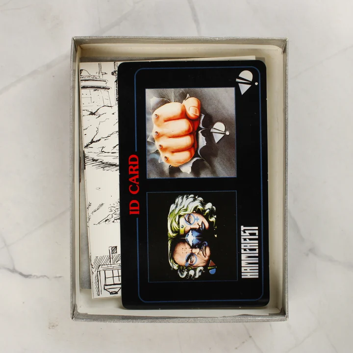 Hammerfist azonosítókártya ID Card feliratú gyűjtőkártya a doboz belsejében