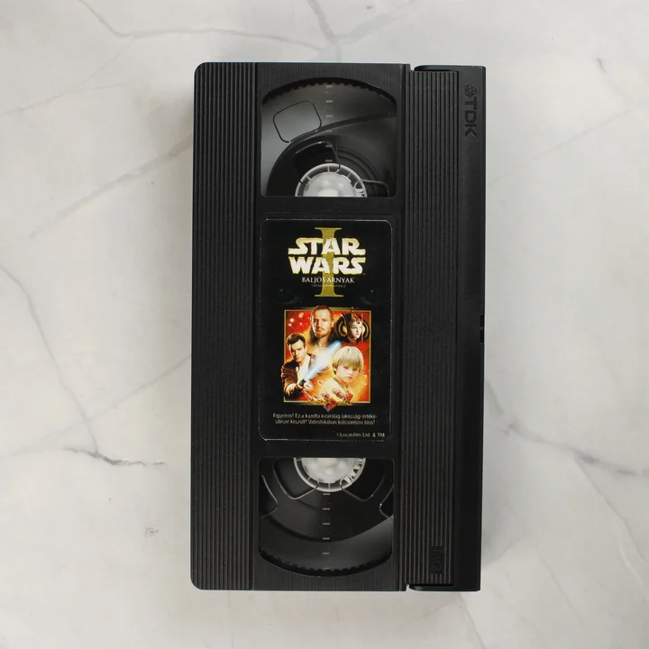 Star Wars I. Rész - Baljós árnyak VHS kazetta Star Wars I. Rész - Baljós árnyak fekete TDK VHS kazetta matricával
