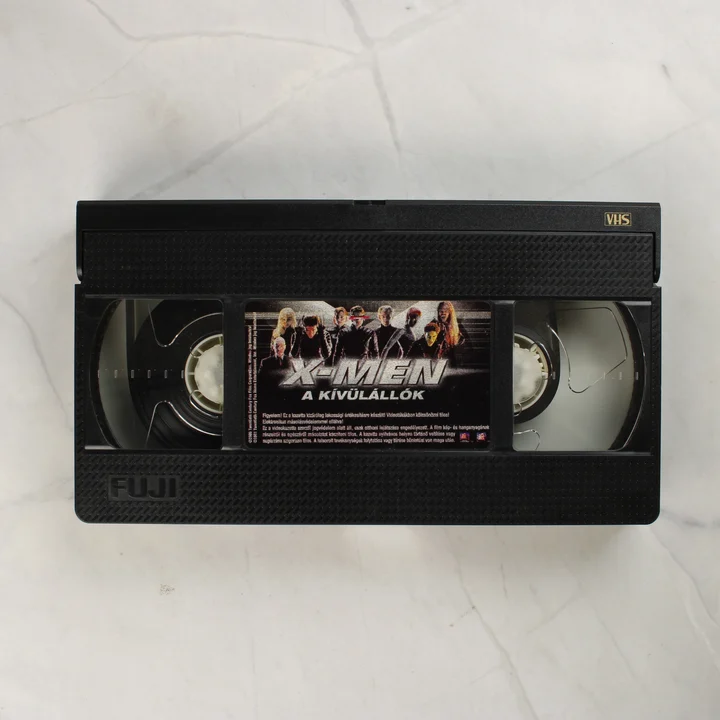 X-Men – A kívülállók feliratos fekete VHS kazetta