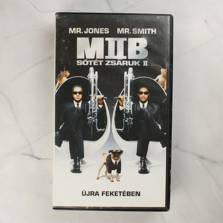 Men in Black Sötét zsaruk II VHS tok elölnézetből