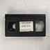A Batman Vuelve film VHS videókazettája feliratos címkével