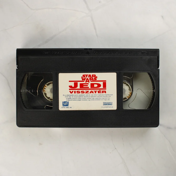 Fekete Star Wars A Jedi visszatér VHS kazetta fehér címkével
