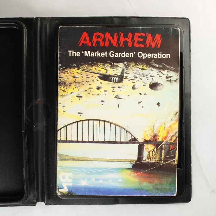 Az Arnhem játék használati útmutatója a nyitott tokban