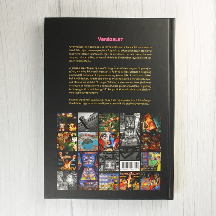 A flipper múzeuma könyv hátlapja leírással és kis képekkel