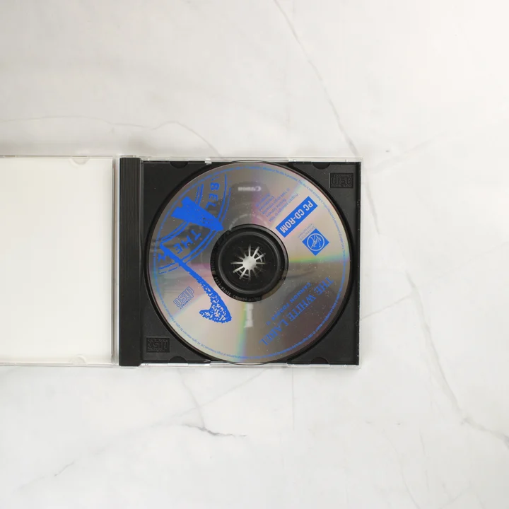 Cannon Fodder 2 PC CD-ROM lemez a tokban