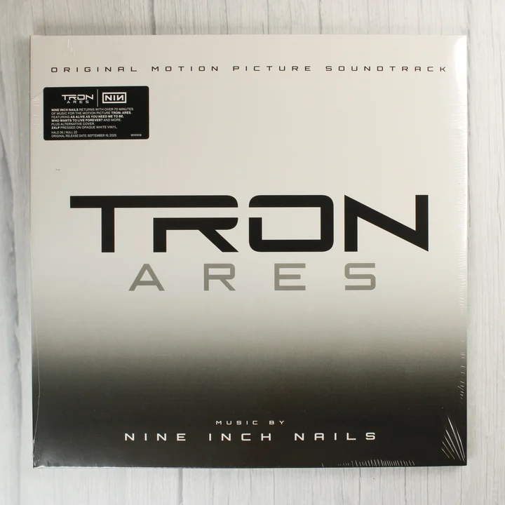 Tron: Ares filmzene bakelit lemez előlapja Nine Inch Nails felirattal