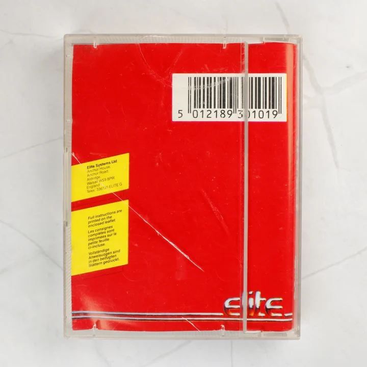 A Paperboy videójáték tokjának hátoldala a vonalkóddal.