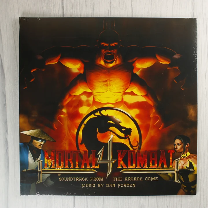 Mortal Kombat 4 Soundtrack bakelit lemez előlapja