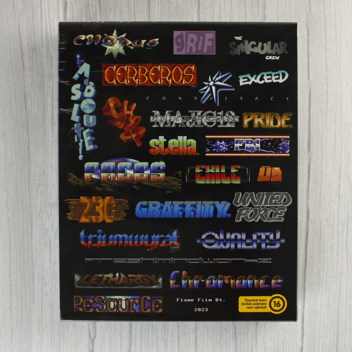 Vakondok Scene gyűjtői Blu-ray kiadás hátlapja demoscene logókkal