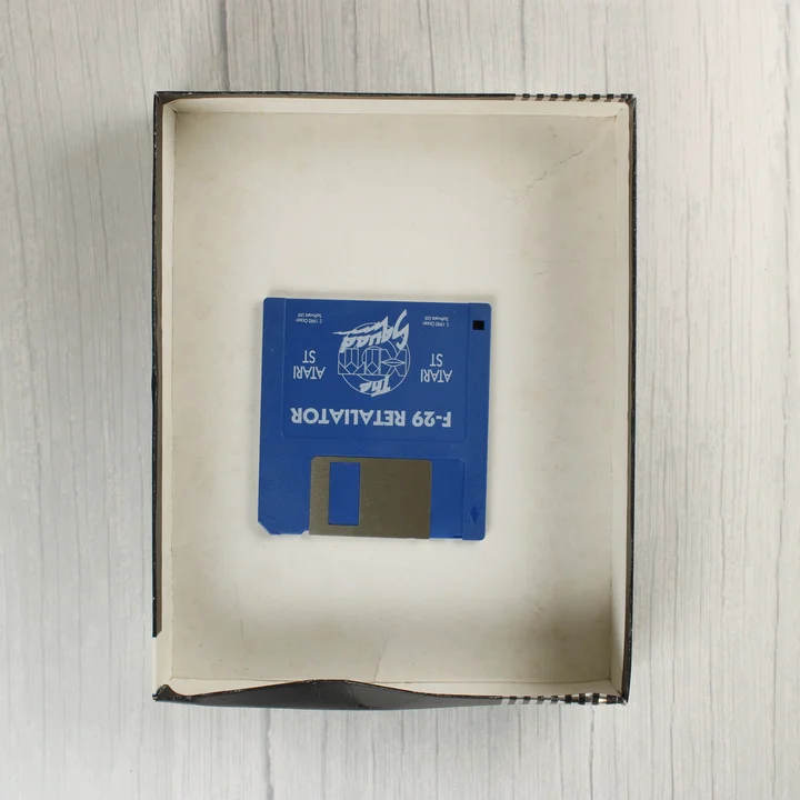 F-29 Retaliator kék floppy lemez a dobozban