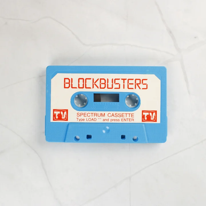 Kék színű Blockbusters ZX Spectrum programkazetta
