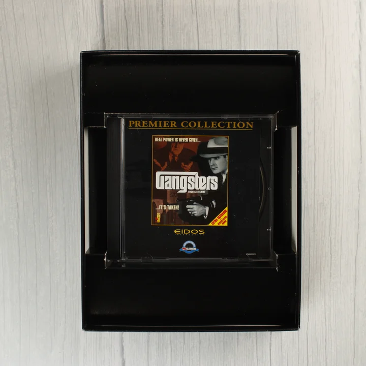 Gangsters: Organized Crime PC játék a nyitott dobozban