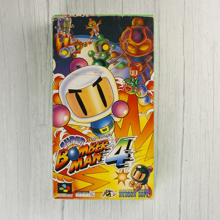 Super Bomber Man 4 Super Famicom játék dobozának előlapja