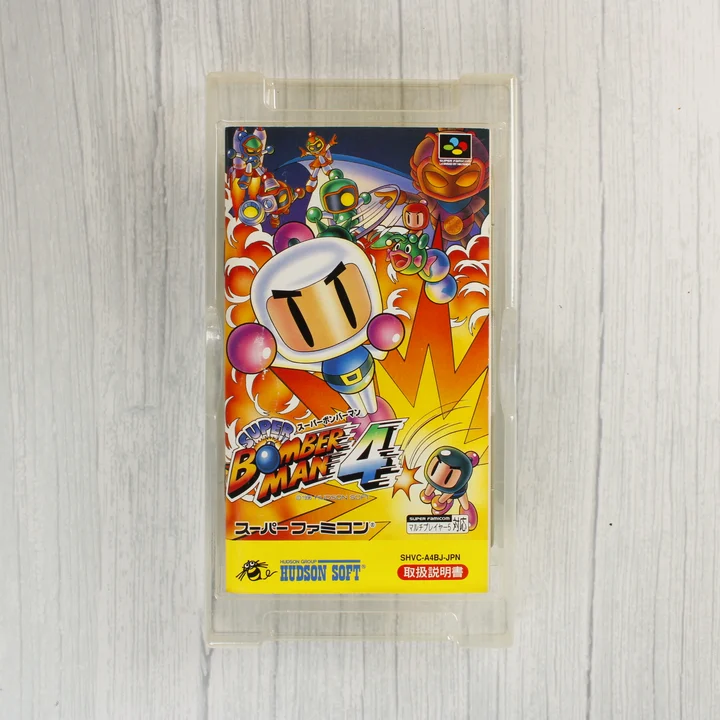 Super Bomber Man 4 használati útmutató a műanyag tálcában