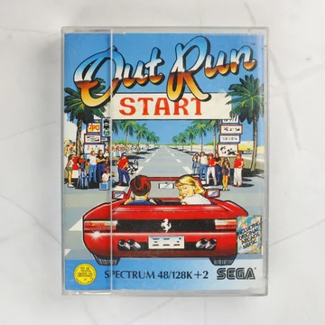 Az Out Run videójáték elülső borítója a műanyag tokban
