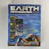 Az Earth 2150 videójáték dobozának hátoldala leírással és képernyőfotókkal.