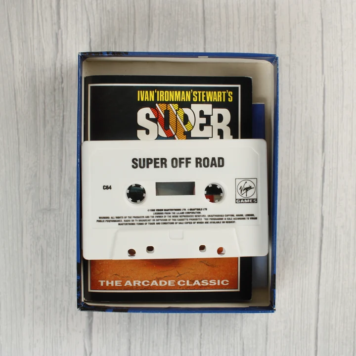 Super Off Road C64 kazetta és kézikönyv a dobozban