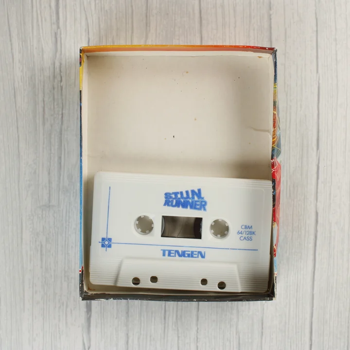 S.T.U.N. Runner Commodore 64 kazetta a dobozban