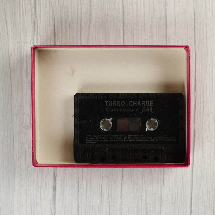 Turbo Charge Commodore 64 játék kazetta a dobozban
