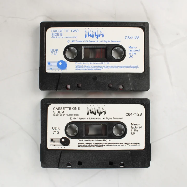 The Last Ninja C64 kazetták Két darab fekete kazetta The Last Ninja felirattal