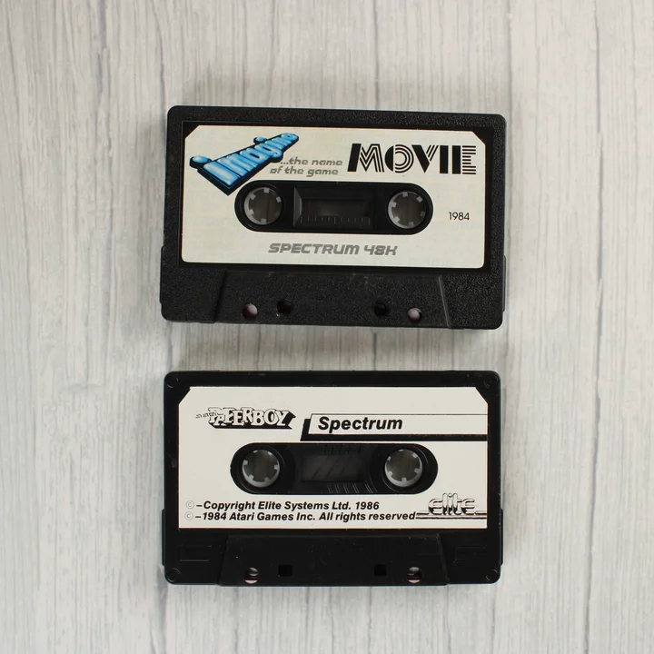Movie és Paperboy ZX Spectrum kazetták egymás alatt