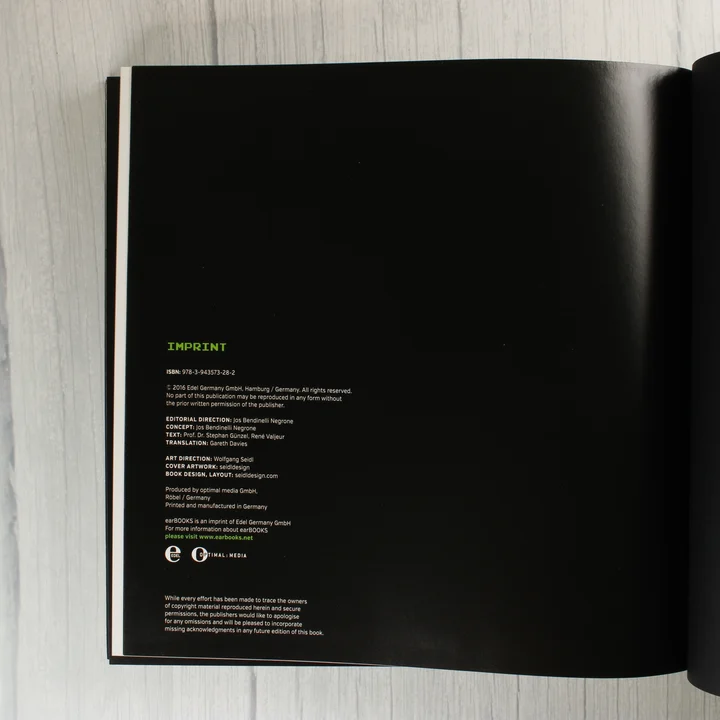 A könyv impresszum oldala az adatokkal