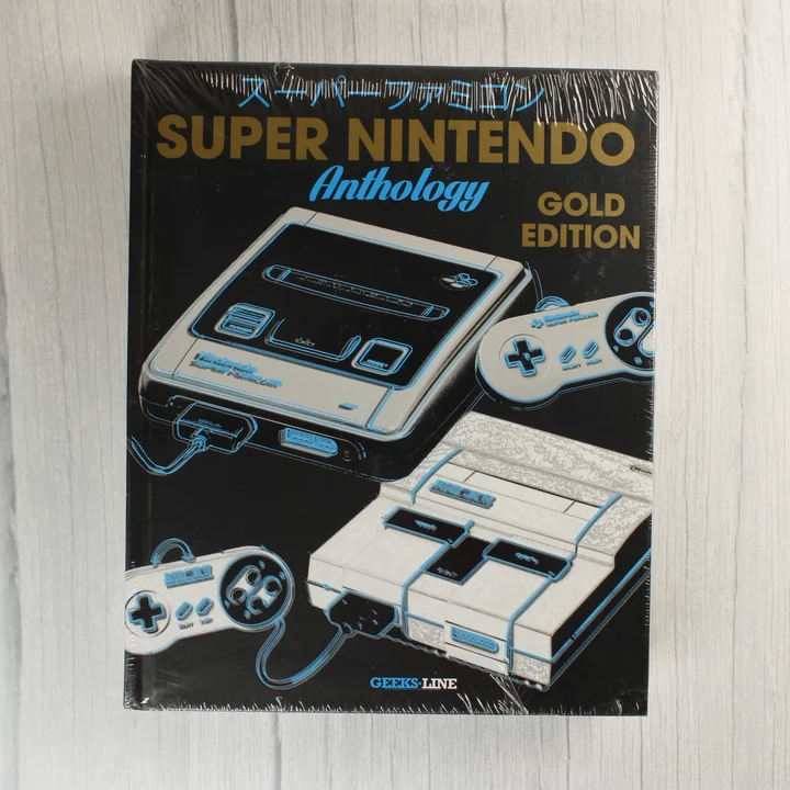 A Super Nintendo Anthology Gold Edition könyv előlapja gyári fóliában.