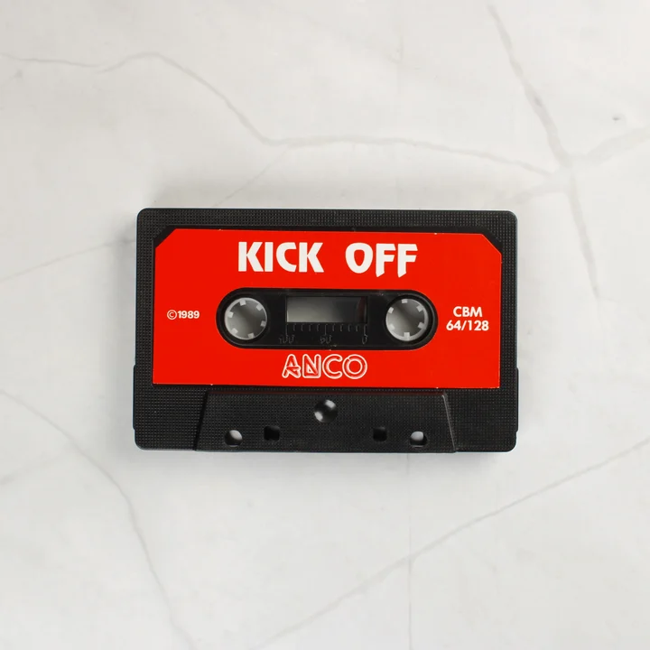Kick Off videójáték fekete kazetta piros címkével