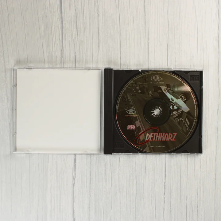 DethKarz PC CD-ROM lemez a nyitott tokban