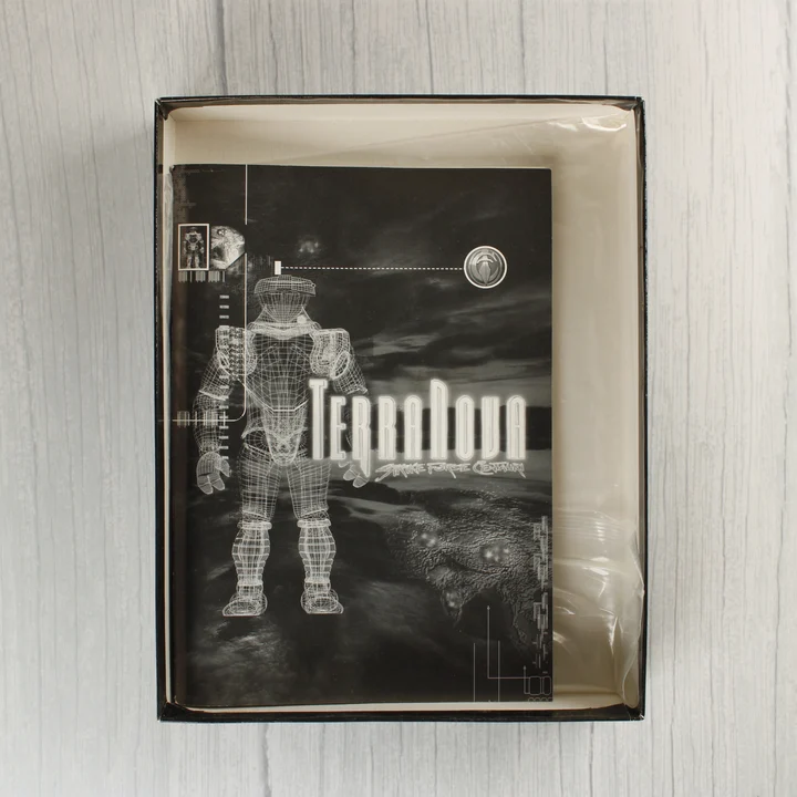 Terra Nova Strike Force Centauri kézikönyv a dobozban