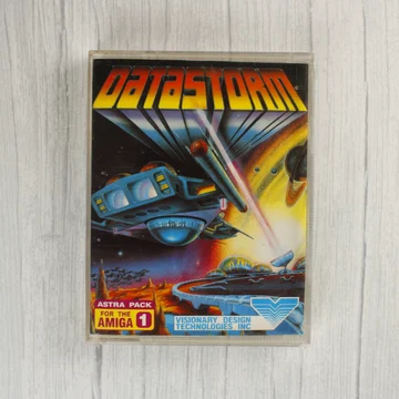 Datastorm videójáték borítója műanyag tokban