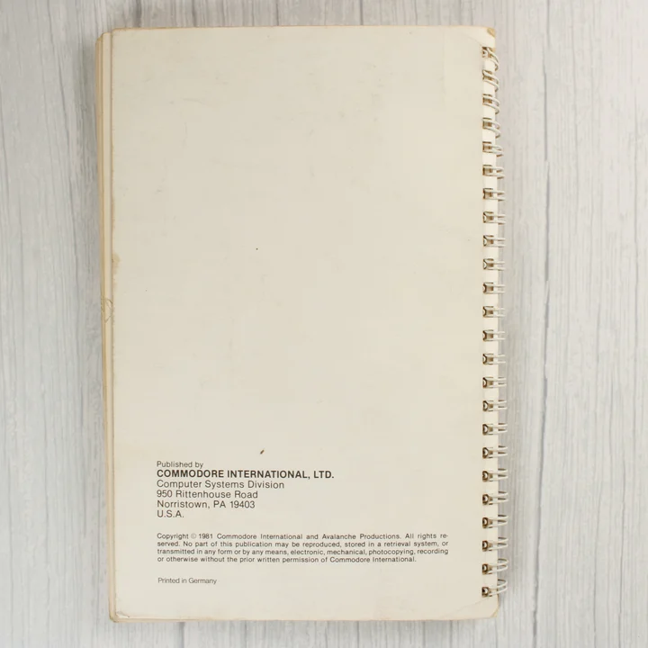 VIC20 kézikönyv hátlap A VIC20 kézikönyv hátoldala a kiadói adatokkal