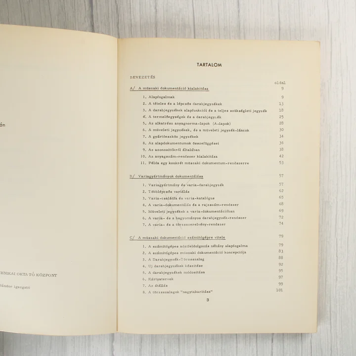 A könyv tartalomjegyzéke