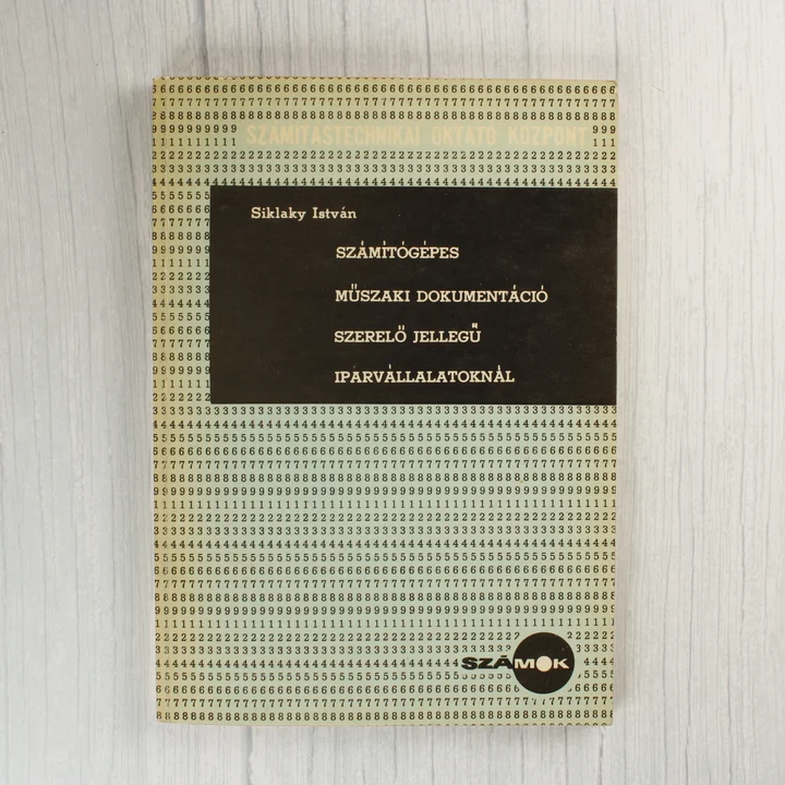 Siklaky István Számítógépes műszaki dokumentáció című könyvének borítója
