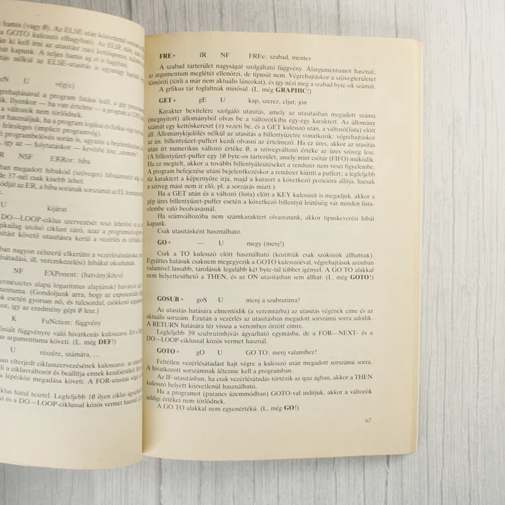 BASIC tanácsadó belső oldal Belső oldal a BASIC parancsok leírásával