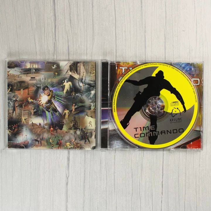Nyitott Time Commando CD-tok a lemezzel
