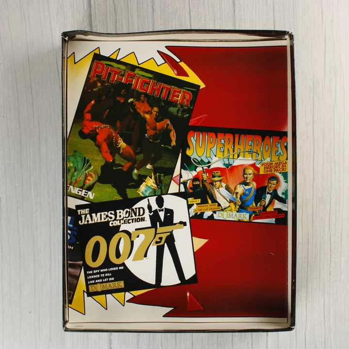 A nyitott doboz és a belső papírbetét