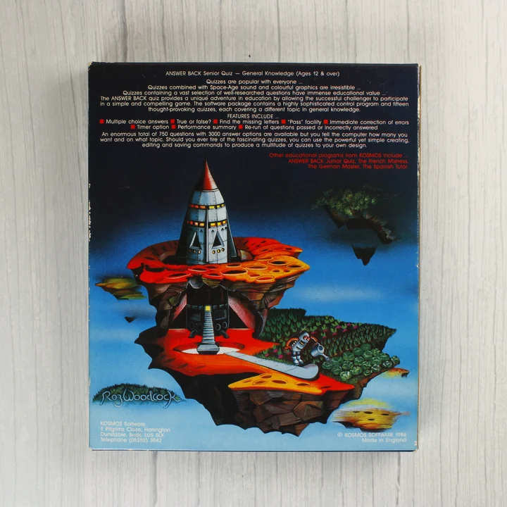 A videójáték dobozának hátoldala leírással és grafikával