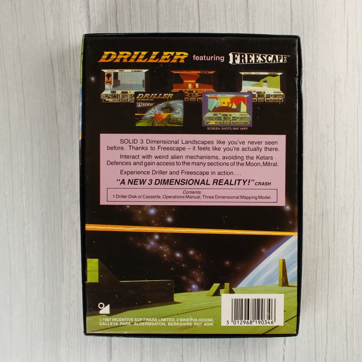 A Driller videójáték dobozának hátoldala leírással és képernyőfotókkal