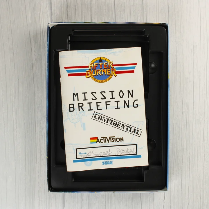 After Burner használati útmutató kézzel írt névvel