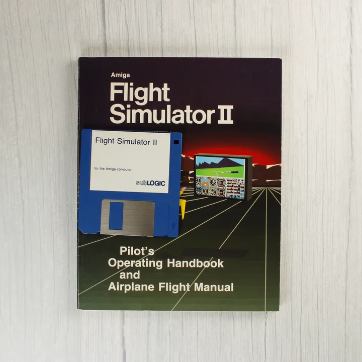 Flight Simulator II floppy lemez és a pilóta kézikönyve